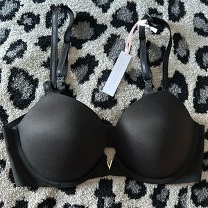 Victoria’s Secret Love Cloud Plunge Bra